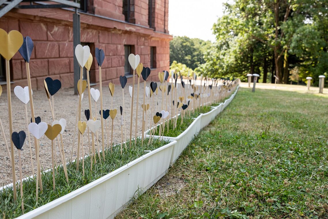 Decorazioni nuziali nell'area esterna dello Jagdschloss Platte